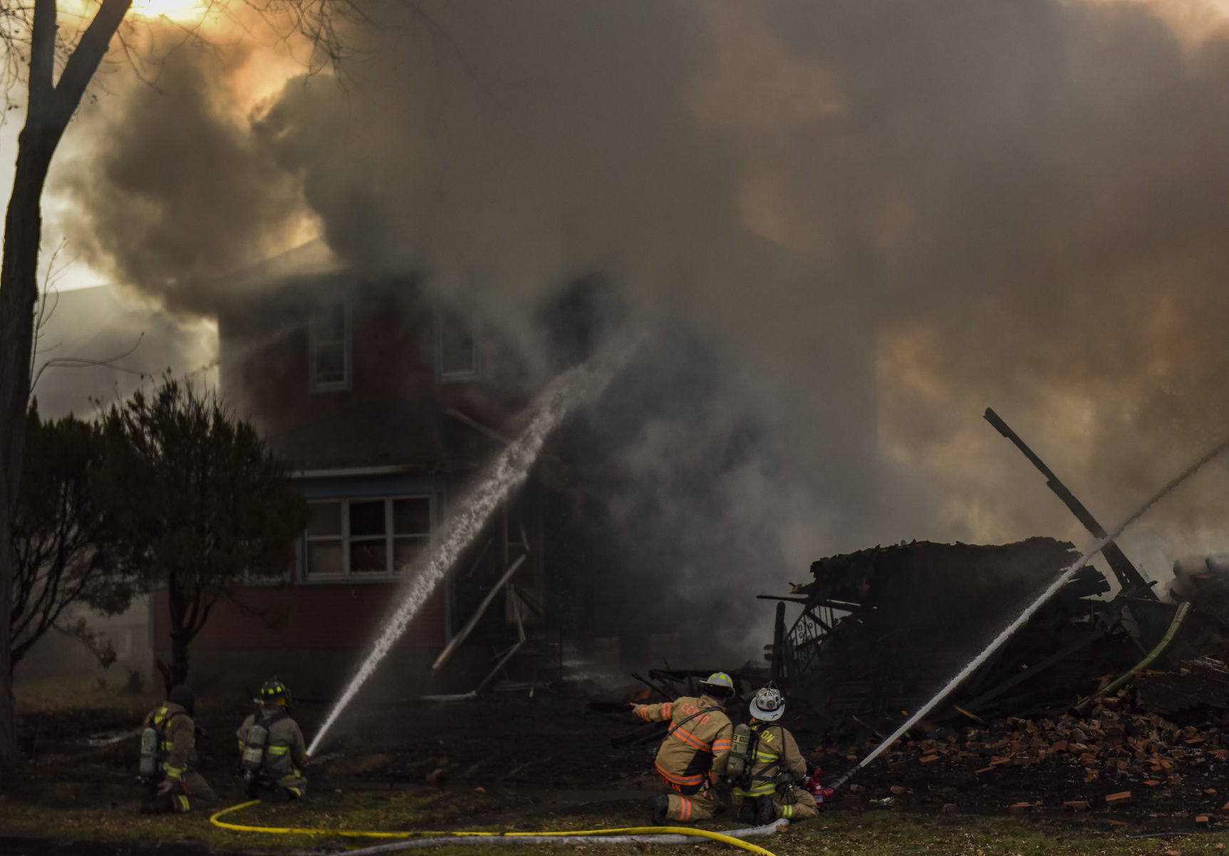 112519-house-fire-jg-18.jpg